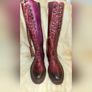 NWB! Vintage Foundry Co Sadelle Boots Size 8.5 - Burgundy